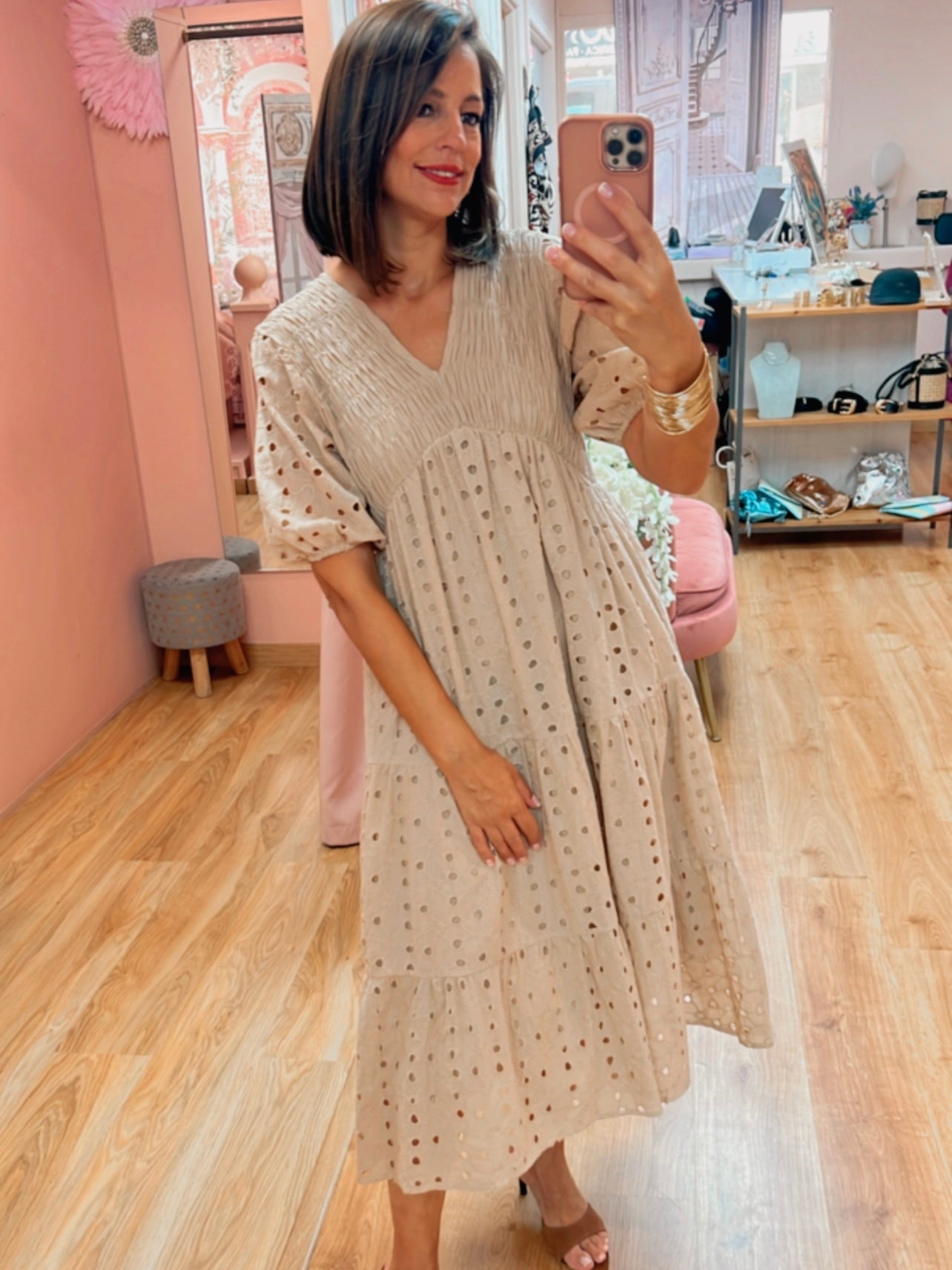 Vestido Perforado Beige