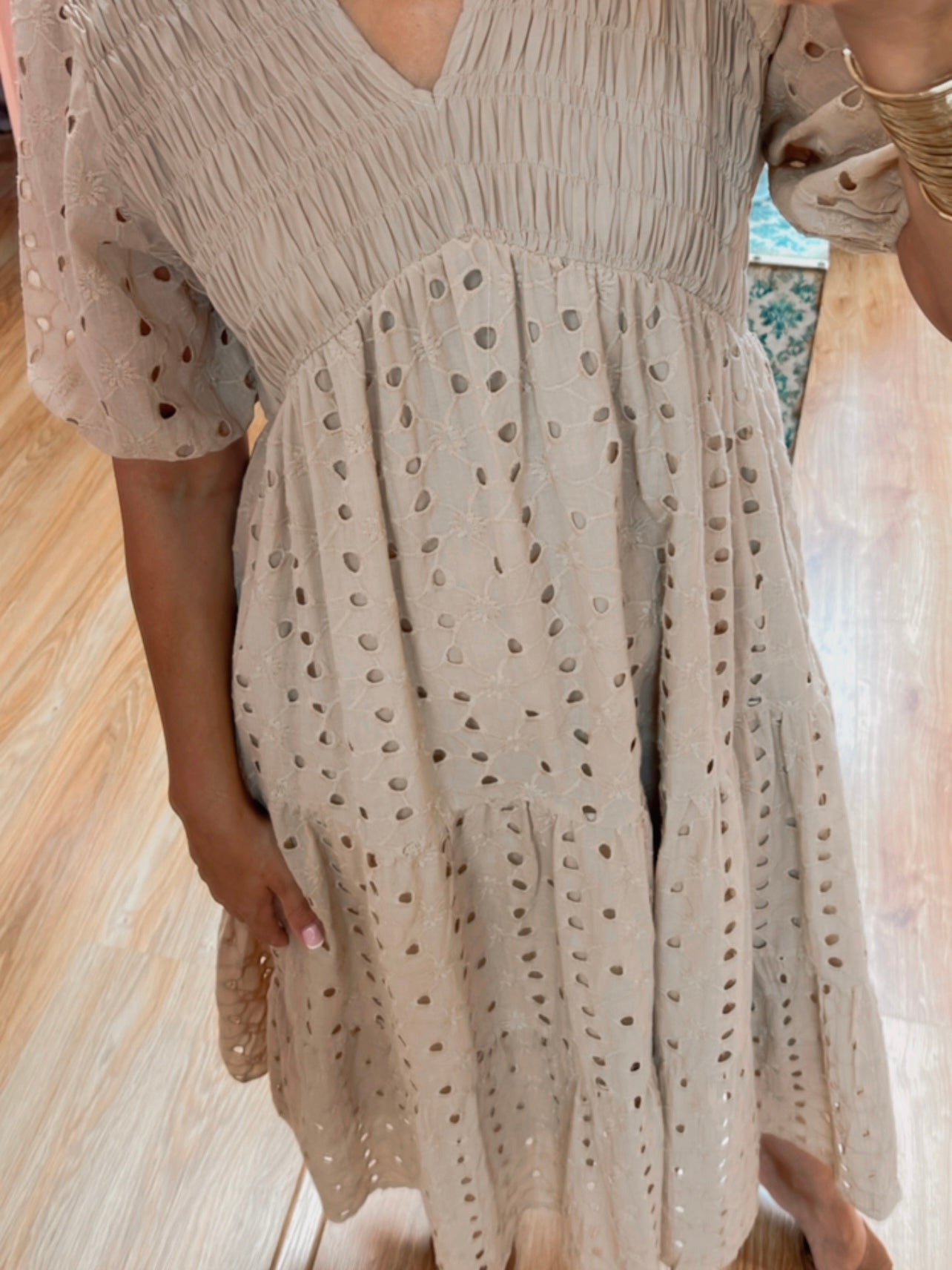 Vestido Perforado Beige