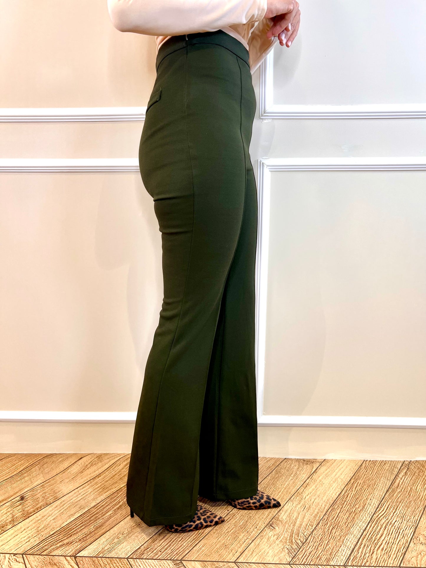 Pantalón Berta kaki