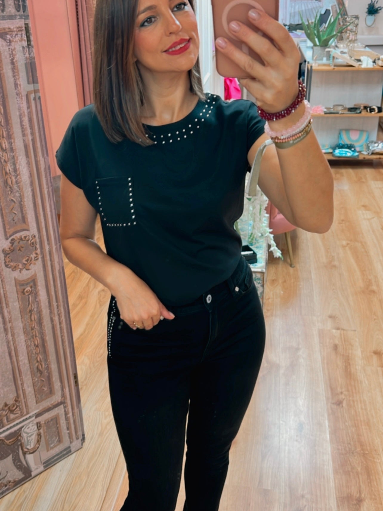 Camiseta Negra Rou