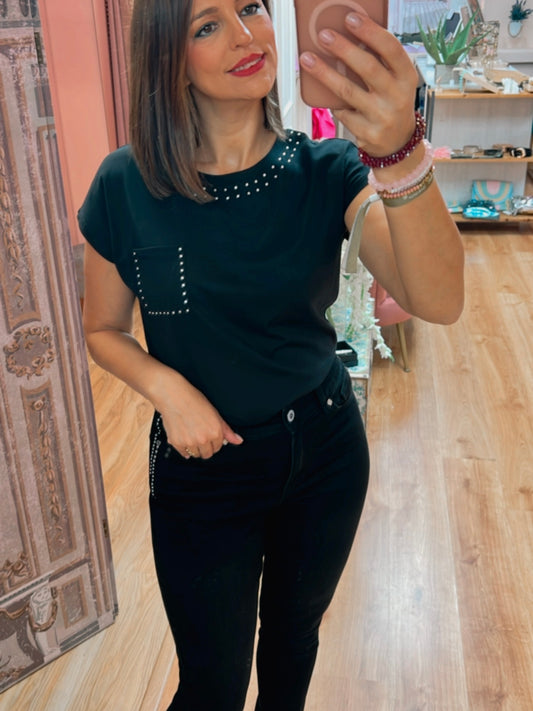 Camiseta Negra Rou